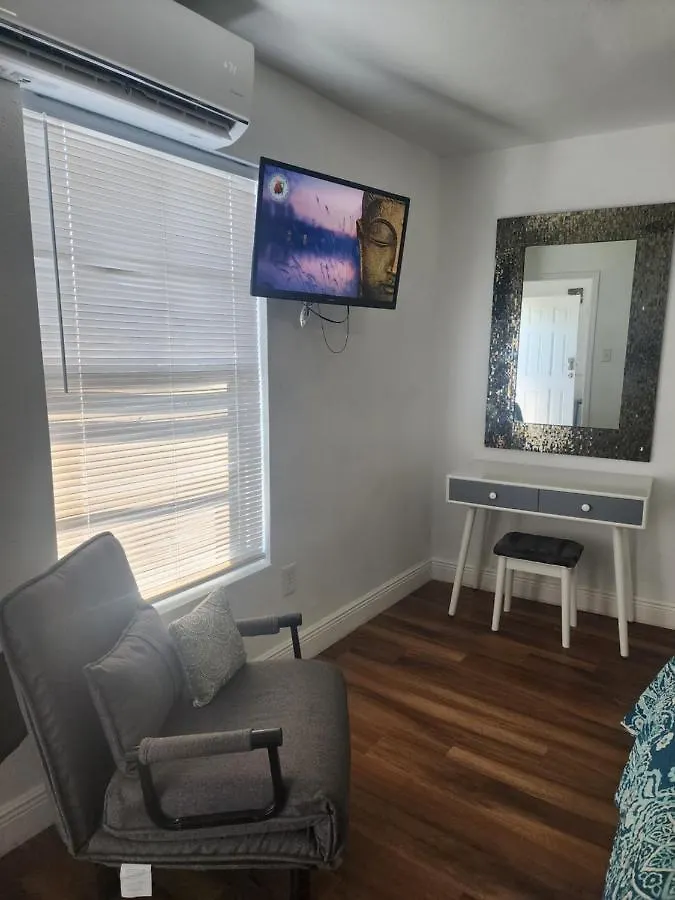 Diamond 2 Apartment Tampa