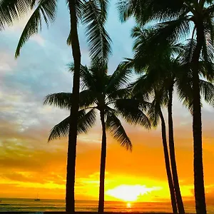 https://waikiki-2-bedrooms-1-bath-free-parking-sleep-6.hotelsinhawaii.org