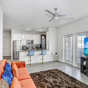 2-bedroom Eccentric Oasis Apartment